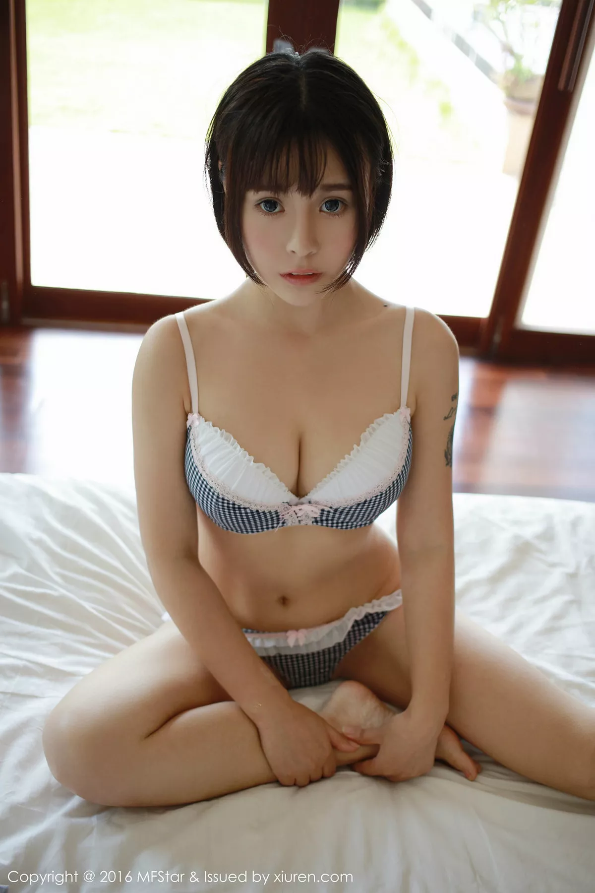 Evelyn艾莉写真