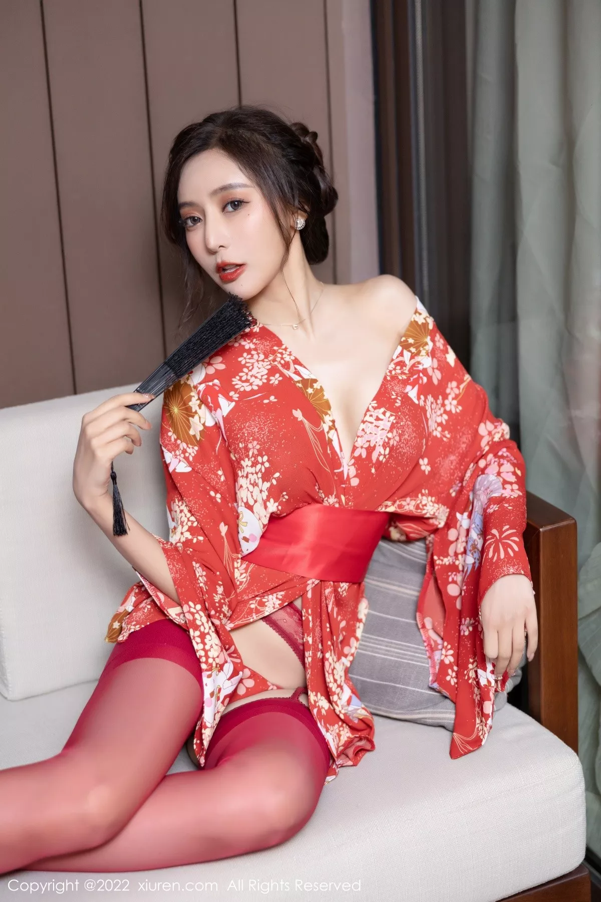 秀人集.com_[XiuRen秀人网]No.4748_女神王馨瑶yanni性感红色日式和服配诱人红丝吊袜撩人诱惑写真71P