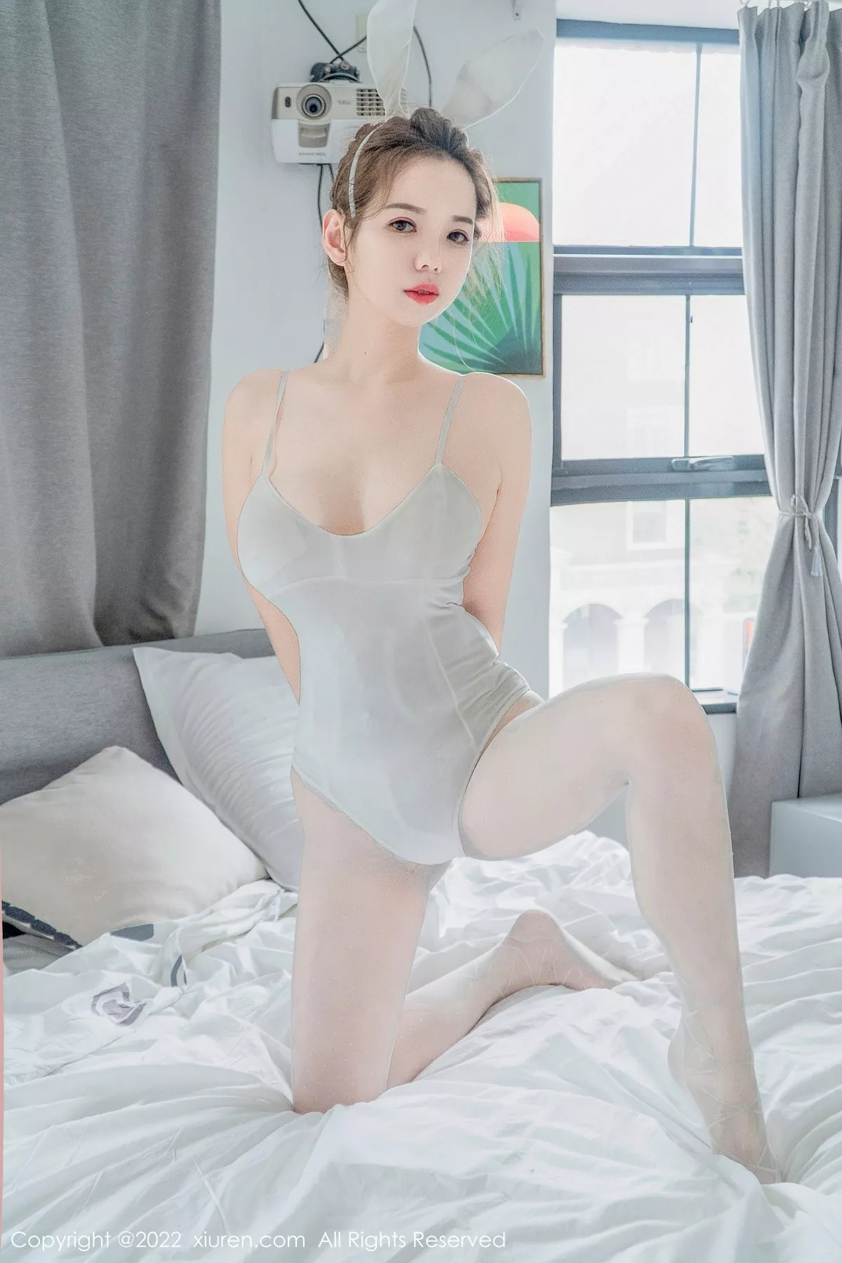 秀人集.com_[XiuRen秀人网]No.5162_模特大美媚京私房性感兔女郎装扮白色高叉连体衣秀翘臀诱惑写真62P